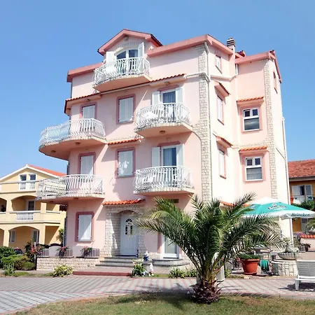 Kraj 334d Apartment *